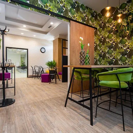 Urban Ring فندق 4*