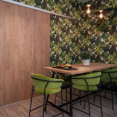 ホテル Urban Ring 4*