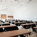 Urban Ring מלון 4*
